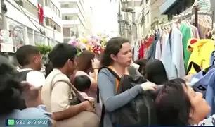 Gamarra y avenida Grau lucen abarrotadas en plena campaña navideña