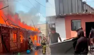 Callao: decenas de familias tratan de sacar sus pertenencias tras voraz incendio