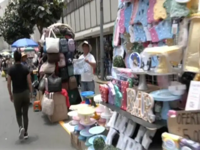 Caos y comercio informal persisten en Mesa Redonda pese a medidas de la MML