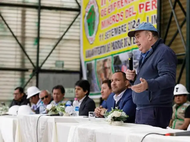 Alcalde López Aliaga y congresista Guido Bellido participaron en evento de mineros informales