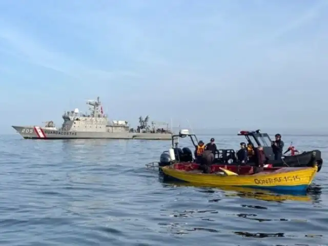 Marina de Guerra del Perú rescata a pescadores chilenos a la deriva en aguas de Tacna