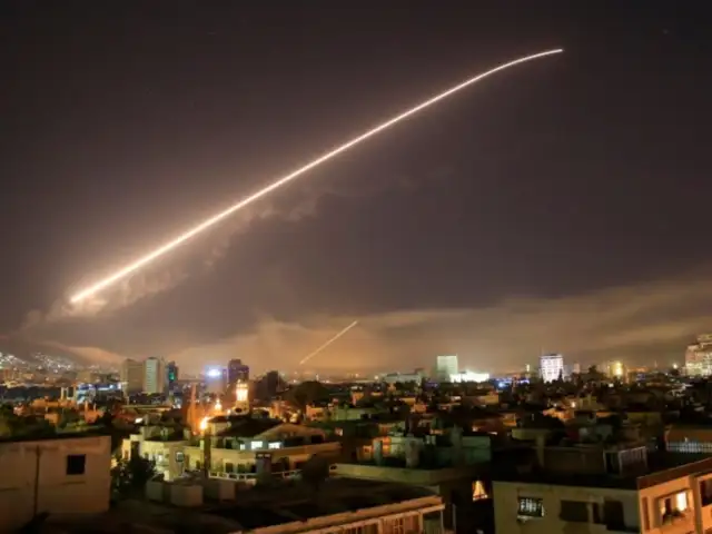 Estados Unidos bombardea 75 objetivos de Estado Islámico en Siria tras caída de Bashar al Assad