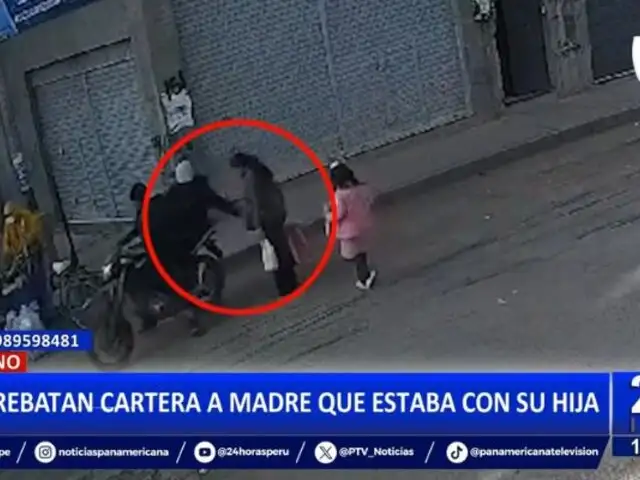 Puno: Delincuentes arrebatan cartera a madre que estaba con su hija