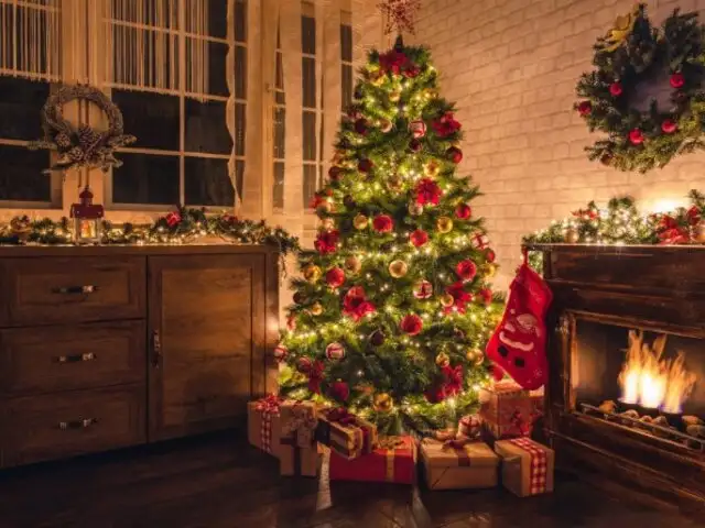 ¿Qué significan los adornos del árbol de Navidad?