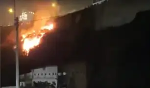 Chorrillos: incendio en geomallas de la Costa Verde fue provocado por uso de fuegos artificiales