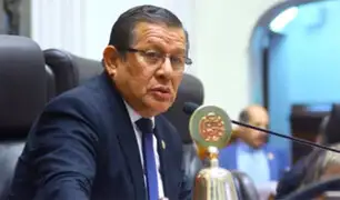 Diversas bancadas insisten en que Eduardo Salhuana debe renunciar a la presidencia del Congreso