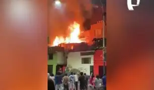 Incendio en vivienda del Agustino: siniestro habría sido provocado por un pirotécnico