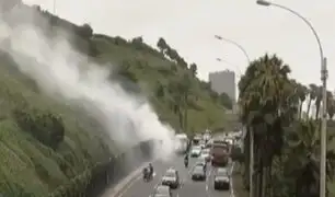 Se registra incendio en acantilado de la Costa Verde: siniestro habría sido provocado