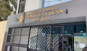 La Libertad: policía detiene a menores de edad por lanzar pirotécnicos cerca del Ministerio Público de Virú