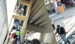 Mano de niño quedó atrapada en escalera eléctrica de la Línea 1 del Metro de Lima en SJL