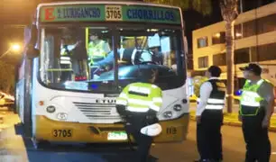 Extorsionadores atacan a balazos a conductor de bus en Chorrillos