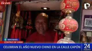 Cientos celebran la llegada del Año Nuevo Chino en la calle Capón