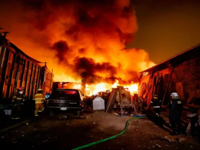 Bomberos atendieron más de 70 incendios en el primer día del 2025