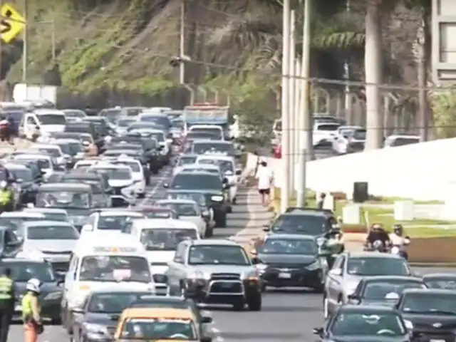 Tras un domingo de playa se registra gran congestión vehicular en la Costa Verde