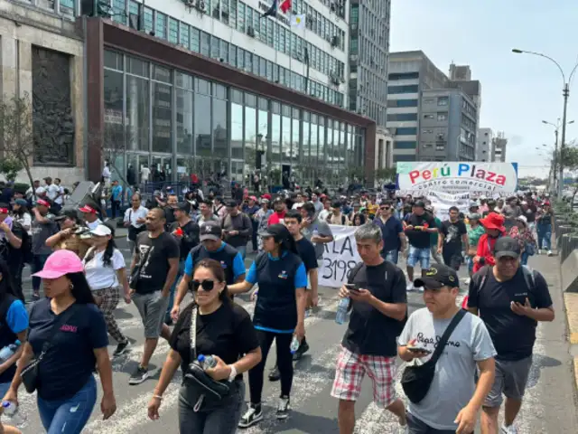 Comerciantes del Centro de Lima marchan contra el Congreso y la gestión de López Aliaga