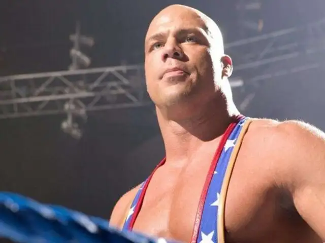 Kurt Angle podría sorprender en WWE Royal Rumble 2025