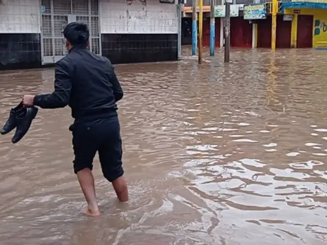 Lluvia intensa provoca graves inundaciones y atascos en distintos sectores de la ciudad de Juliaca