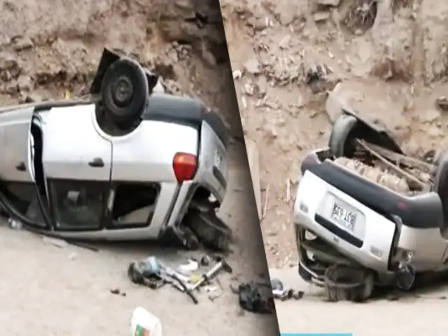 Auto cae sobre losa deportiva en VMT: El conductor estaba aprendiendo a manejar