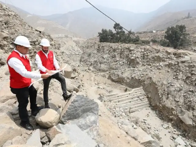 Diques deteriorados o destruidos ponen en riesgo a población aledaña a seis quebradas en Lurigancho