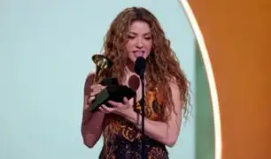 Mensajes políticos en los Grammy 2025: Shakira dedicó su premio a "los hermanos migrantes"