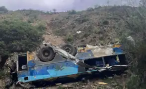 Tragedia en Bolivia: 28 muertos y 20 heridos tras caída de autobús a barranco