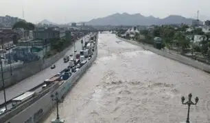 Vecinos de Caja de Agua y Malecón Checa temen desborde del río Rímac tras intensas lluvias