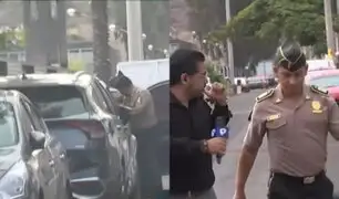 Policías estacionan autos en zona rígida en Chorrillos: agente asegura "no tener conocimiento" de restricción