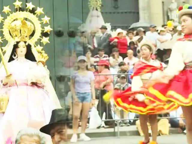 Así se celebra la Fiesta de la Virgen de la Candelaria en el Centro de Lima