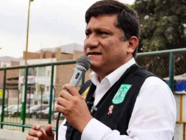 Los Olivos: alcalde Felipe Castillo califica de “acto terrorista” atentado contra auto