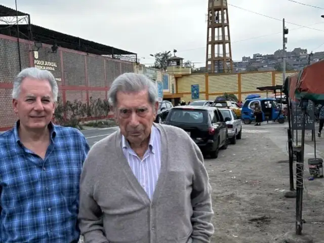 Mario Vargas Llosa visita penal de Lurigancho, escenario clave en "Historia de Mayta"