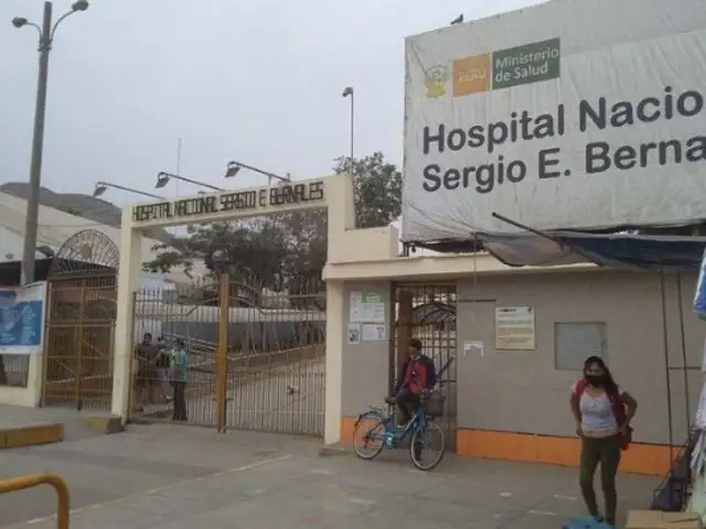 Investigan caída de recién nacida en hospital Sergio Bernales: madre exige justicia