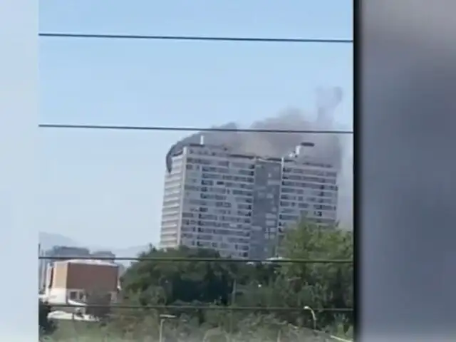 Incendio en Chile: Reportan siniestro en edificio de más de 20 pisos en Santiago