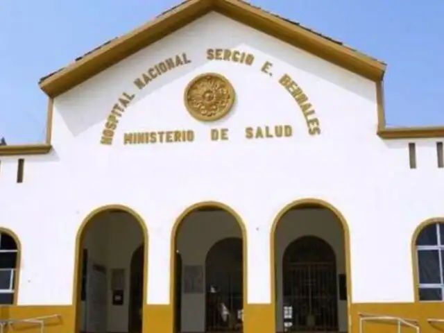 Hospital Sergio Bernales se pronuncia sobre bebé que sufrió quemaduras con agua hirviendo