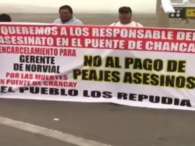 Transportistas exigen la suspensión del pago de peajes tras colapso del puente Chancay