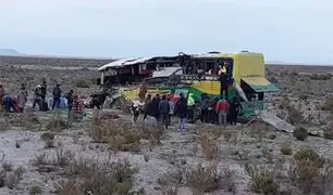 Al menos siete peruanos figuran en la lista de fallecidos por choque frontal de buses en Bolivia