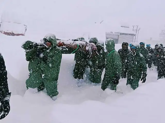 Avalancha de nieve deja 8 muertos en India: militares apoyaron en la búsqueda de sobrevivientes