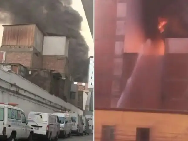 Incendio en Cercado de Lima: fuego arrasa con inmueble en jirón Cangallo