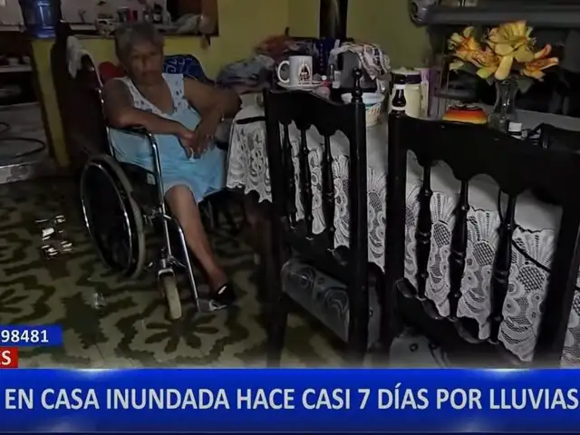 Tumbes: Familia lleva siete días vivienda en su casa inundada