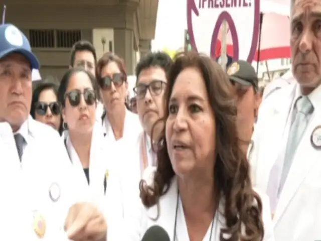 Continúa el enfrentamiento entre médicos y odontólogos por la Ley 32210